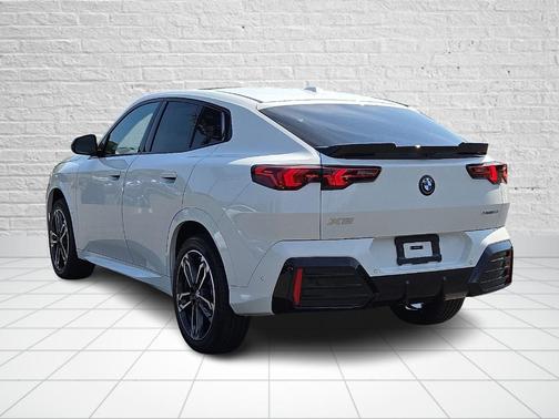 2025 BMW X2 xDrive28i