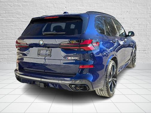2026 BMW X5 M60i