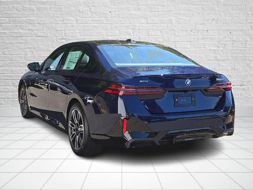 2026 BMW 550e xDrive