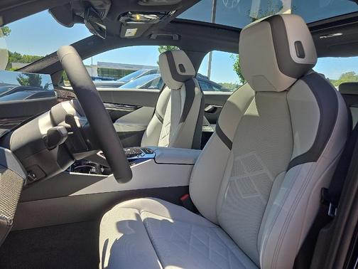 2026 BMW 550e xDrive