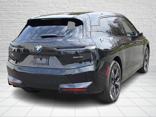 2025 BMW iX xDrive50