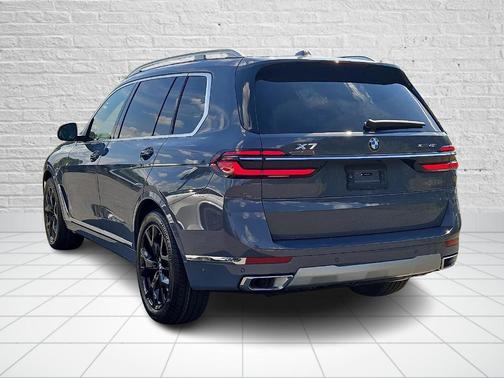 Sparkling 2026 BMW X7 xDrive40i