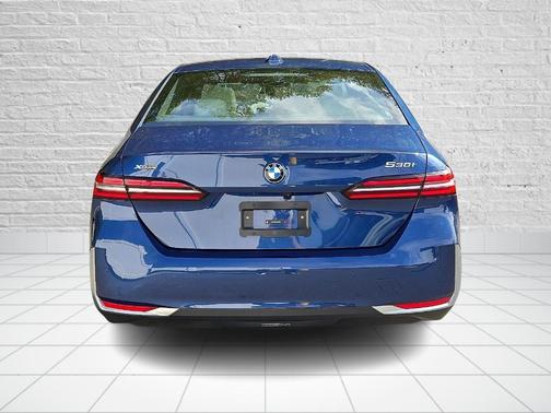 2024 BMW 530 i xDrive