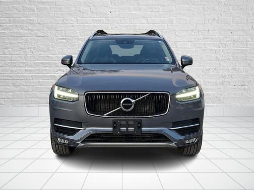 2019 Volvo XC90 T5 Momentum