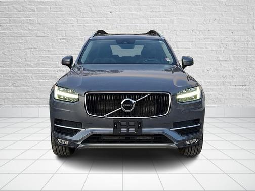 2019 Volvo XC90 T5 Momentum