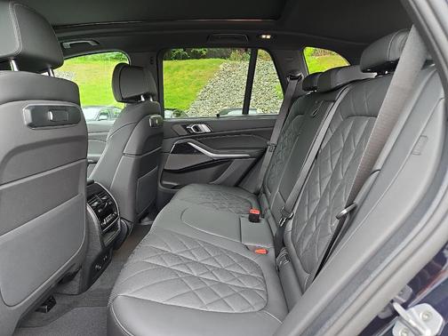 Carbon Black Metallic 2026 BMW X5 PHEV xDrive50e