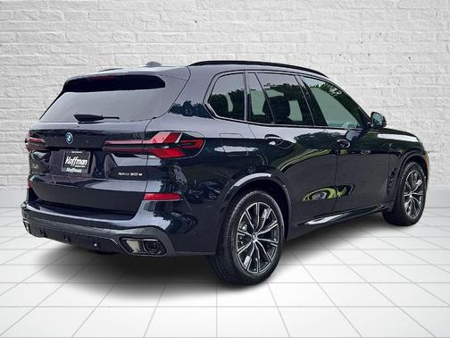 Carbon Black Metallic 2026 BMW X5 PHEV xDrive50e