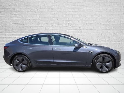 2018 Tesla Model 3 Performance
