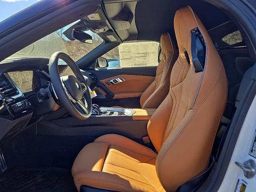 Alpine White 2026 BMW Z4 sDrive30i