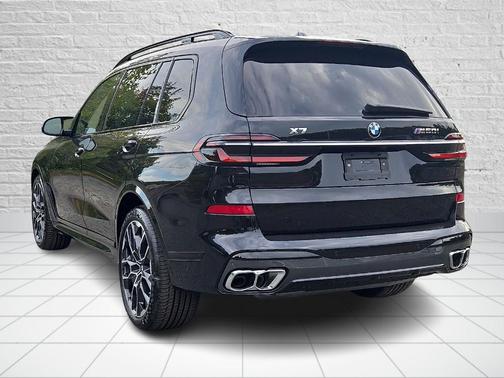 2026 BMW X7 M60i