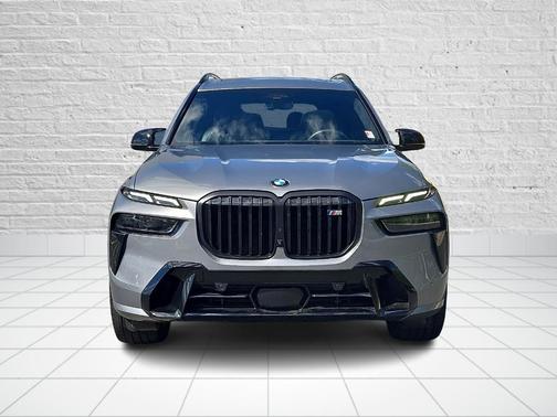 Skyscraper Gray Metallic 2024 BMW X7 M60i