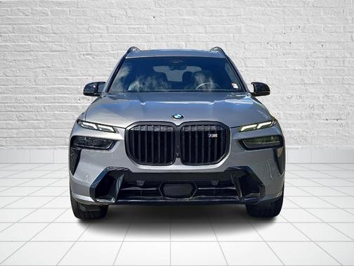 Skyscraper Gray Metallic 2024 BMW X7 M60i