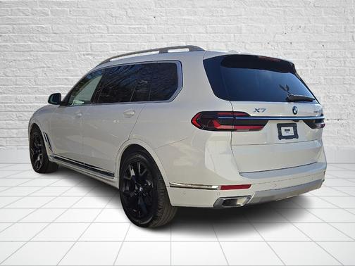 2026 BMW X7 xDrive40i