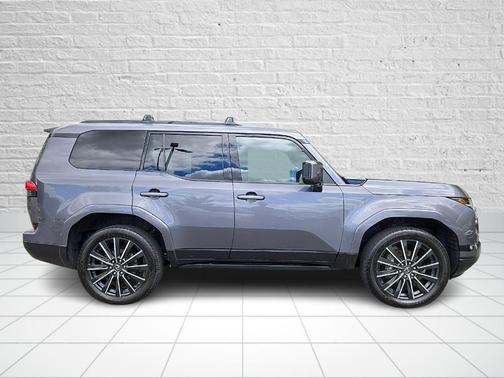 Gray Pearl 2024 Lexus GX 550