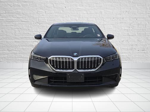 2024 BMW 530 i xDrive