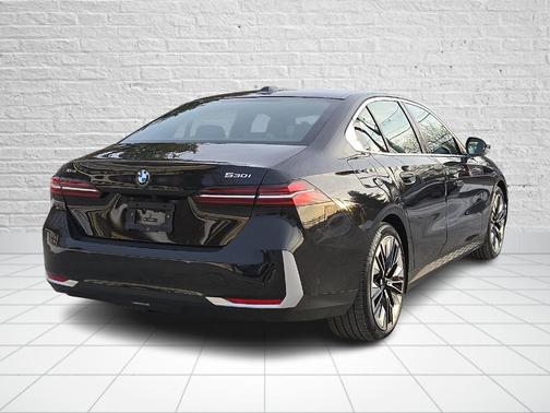 2024 BMW 530 i xDrive