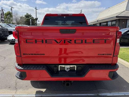 2022 Chevrolet Silverado 1500 Custom