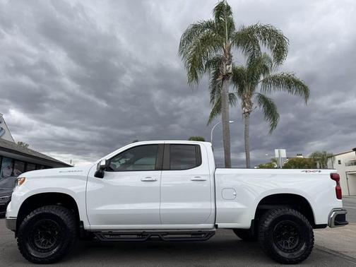 Summit White 2023 Chevrolet Silverado 1500 LT