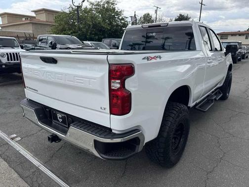Summit White 2023 Chevrolet Silverado 1500 LT