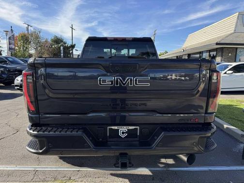 2024 GMC Sierra 2500 AT4
