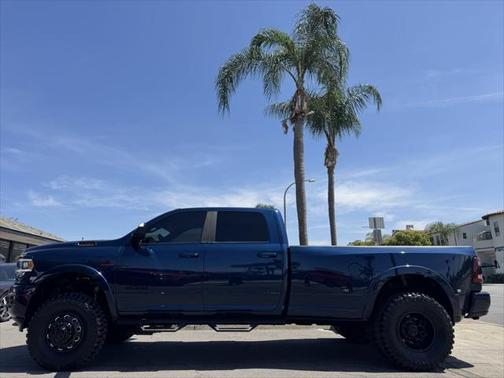 2021 RAM 3500 Laramie Crew Cab 4x4 8' Box