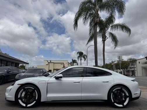 2022 Porsche Taycan