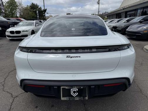 2022 Porsche Taycan