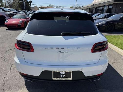 2017 Porsche Macan Base