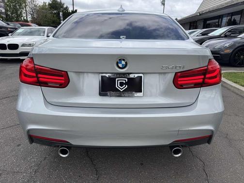 Glacier Silver Metallic 2018 BMW 340 340i