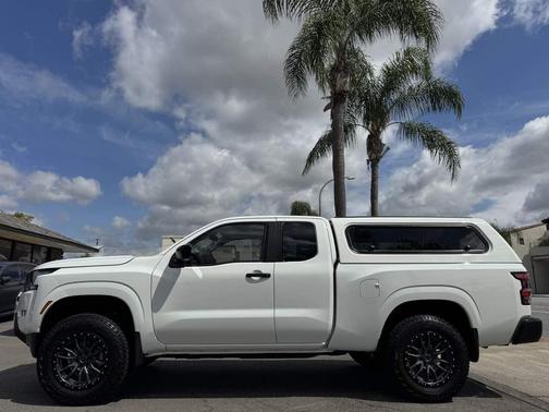 Glacier White 2023 Nissan Frontier S
