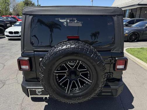 Black Clearcoat 2021 Jeep Wrangler Unlimited Sport