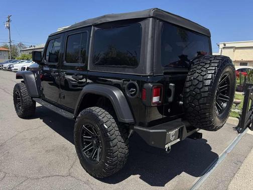 Black Clearcoat 2021 Jeep Wrangler Unlimited Sport