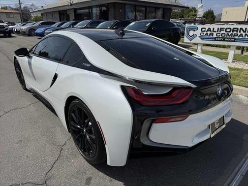 2020 BMW i8