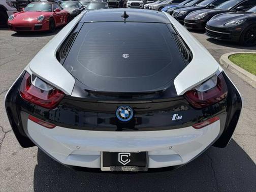 2020 BMW i8