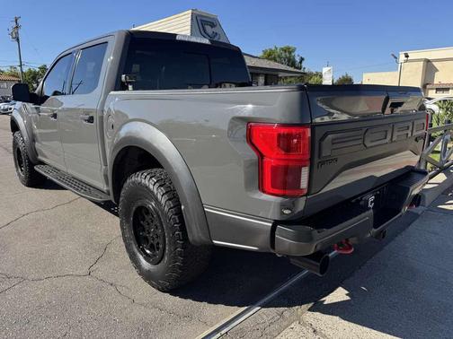 2020 Ford F-150 Raptor
