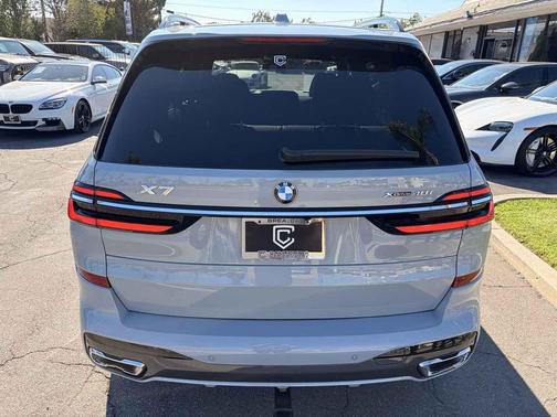 Brooklyn Grey Metallic 2024 BMW X7 xDrive40i
