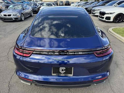2020 Porsche Panamera 4
