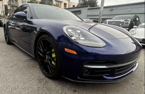 2020 Porsche Panamera 4