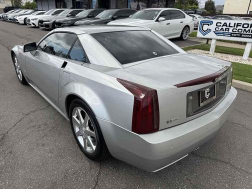Light Platinum 2007 Cadillac XLR Base