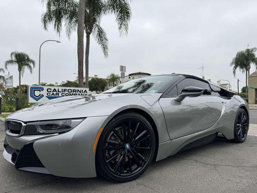 Individual Donington Grey Met w/Frozen Grey Accent 2019 BMW i8