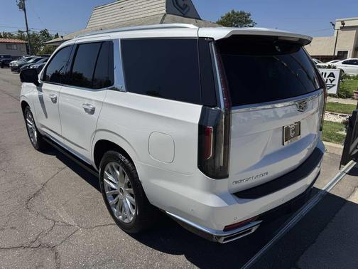 Crystal White Tricoat 2021 Cadillac Escalade Premium Luxury