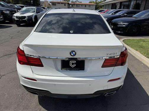 2014 BMW 740 740i