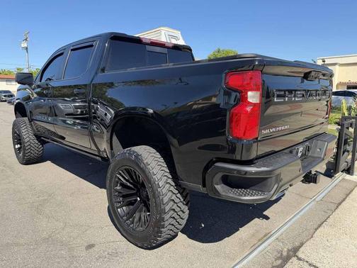 Black 2024 Chevrolet Silverado 1500 LT