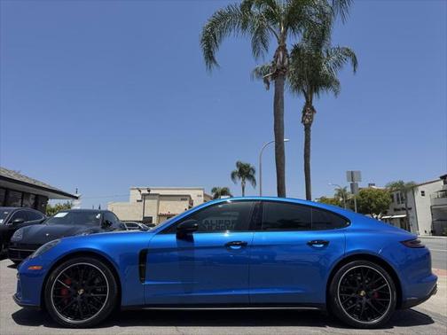 2017 Porsche Panamera Turbo