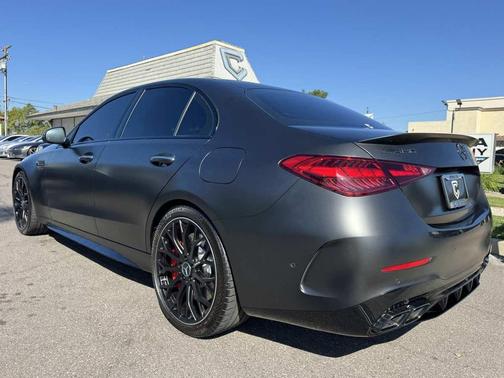 2025 Mercedes-Benz AMG C 63 S E Performance