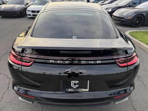2018 Porsche Panamera Base