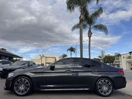 2017 BMW 530 530i