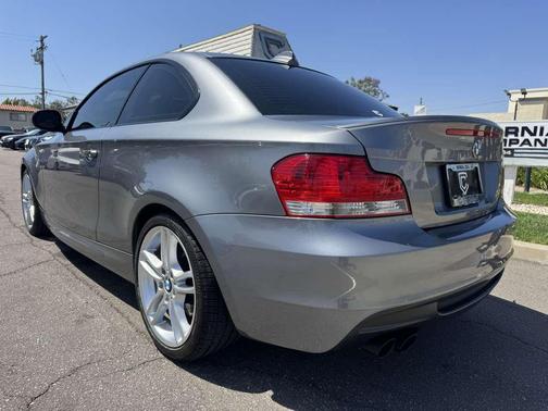 Space Gray Metallic 2011 BMW 135 135i