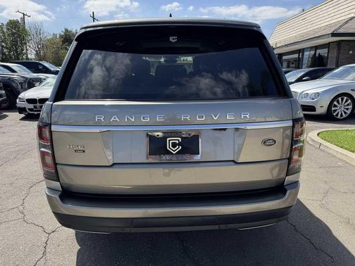 Silicon Silver Premium Metallic 2021 Land Rover Range Rover P525 Westminster