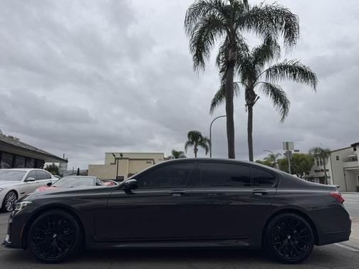 Dravit Grey Metallic 2020 BMW 740 740i